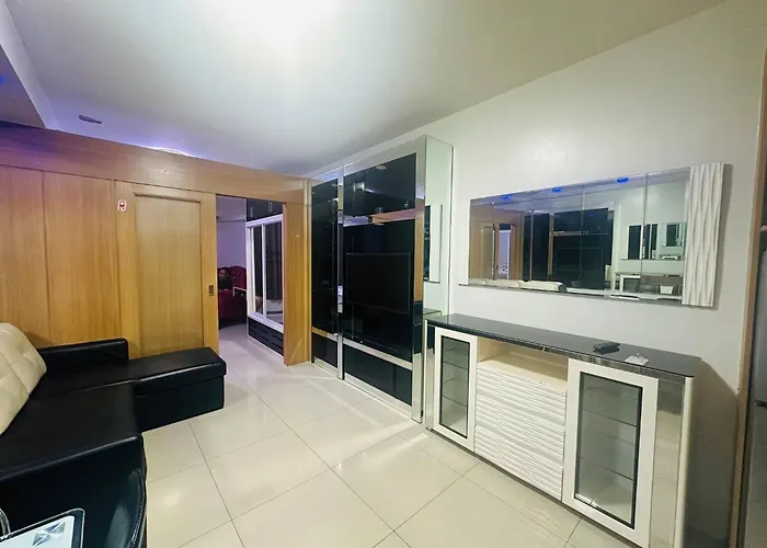 Ritzy Pasay Getaway - Entire For Rent Apartamento *