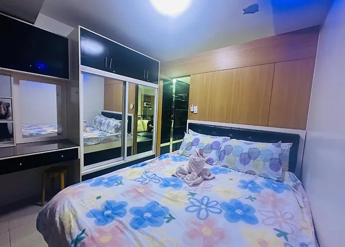 Ritzy Pasay Getaway - Entire For Rent *