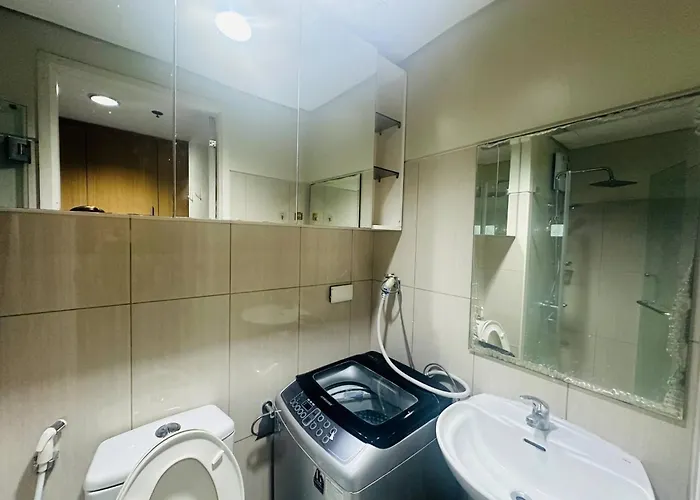 Ritzy Pasay Getaway - Entire For Rent Manila