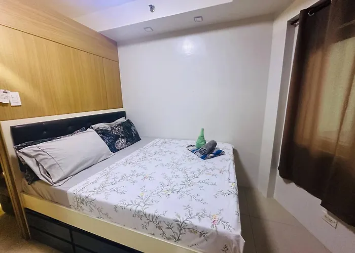 Ritzy Pasay Getaway - Entire For Rent *